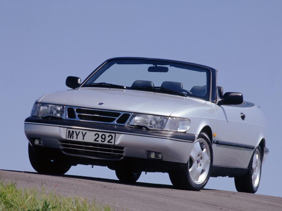  Saab 900 SE Turbo Convertible 1993 года  (фото 22 из 46)